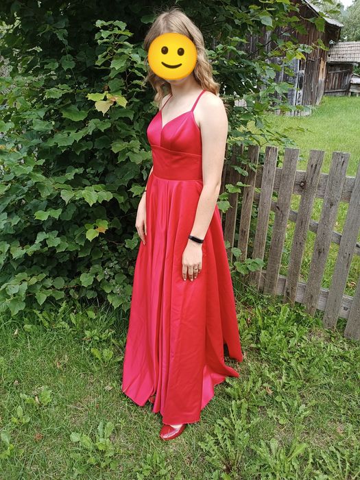 Продам терміново випускну сукню