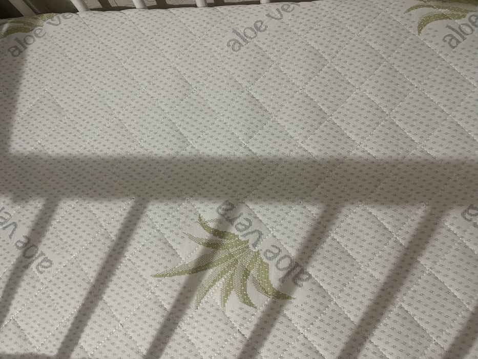 Дитяче ліжечко з маятниковим механізмом+матрасик з наматрасником