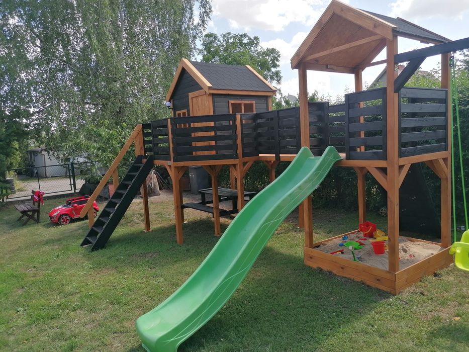 Plac zabaw dla dzieci slizg