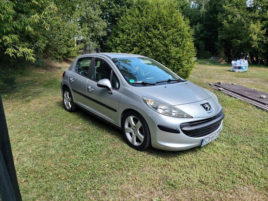Peugeot 207 1.4 benzyna