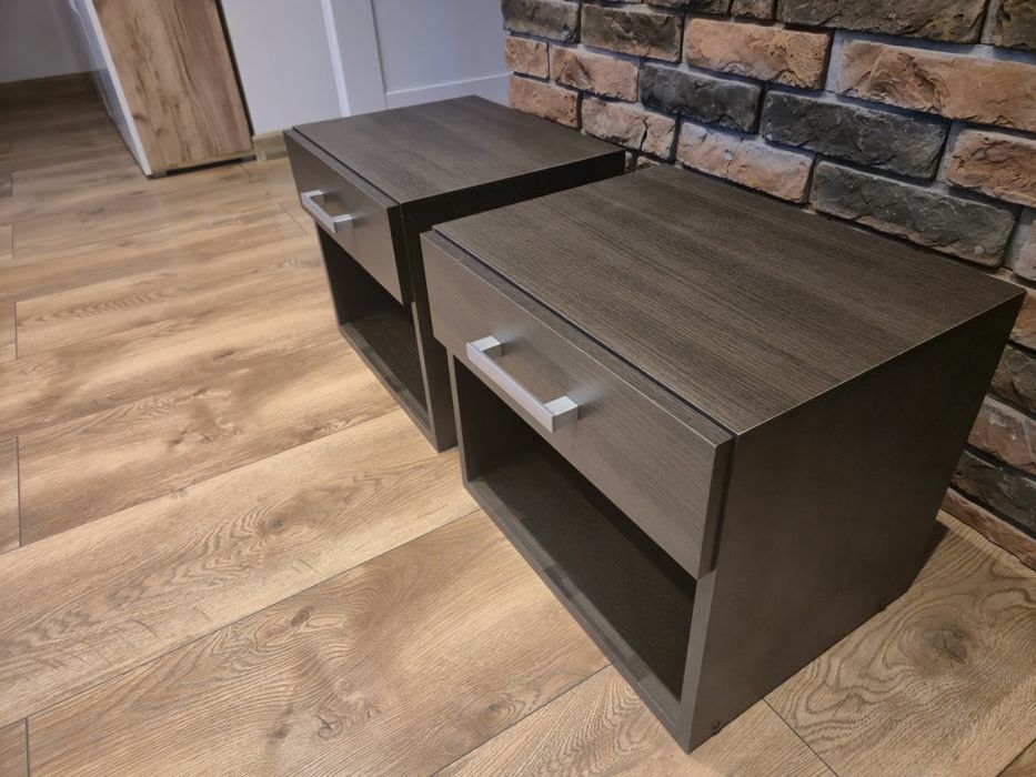 Komplet Łóżko Szafki Materac Black Red White stan dobry