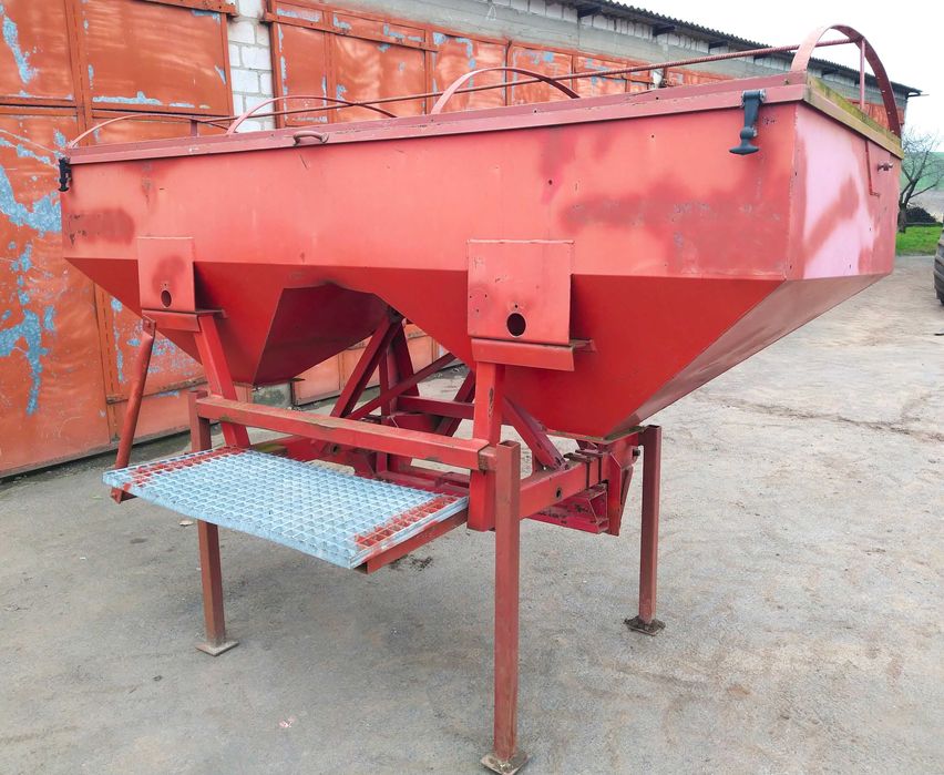 Przedni zbiornik nawóz siewnik fronttank strip till Kverneland Accord