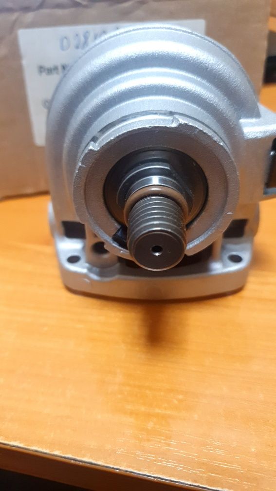 Редуктор УШМ D28132C type 2 Black & Decker / DeWalt оригинал N074220 ...