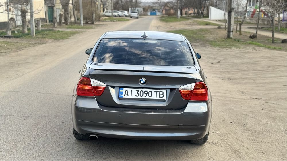 BMW 3 E90 2.0 бензин