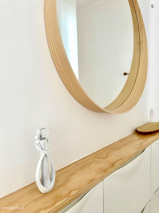 Quarto - localizado em Santa Apolónia Lisbon