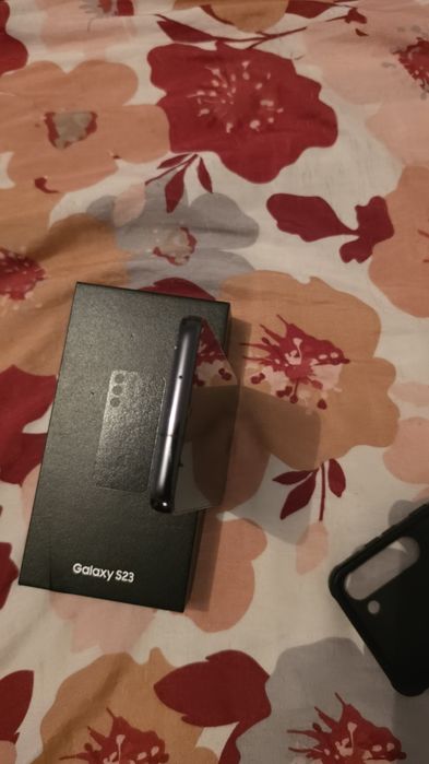 Samsung s23 128GB + Samsung smartwatch 4