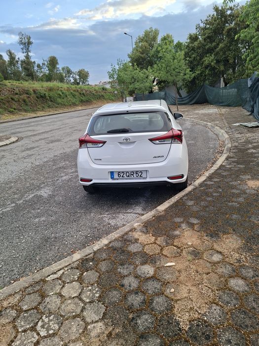 Toyota auris diesel 1.4 d4d