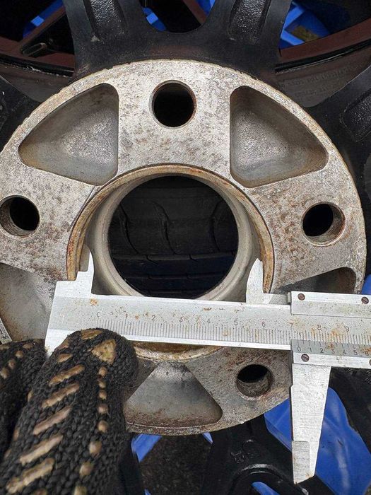 Диски BMW R20 5x120 8.5J ET33  Dia72.6 F10 F01 F25