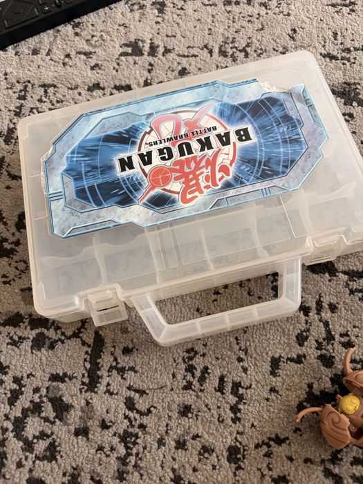 Bakugan zestaw figurku i karty