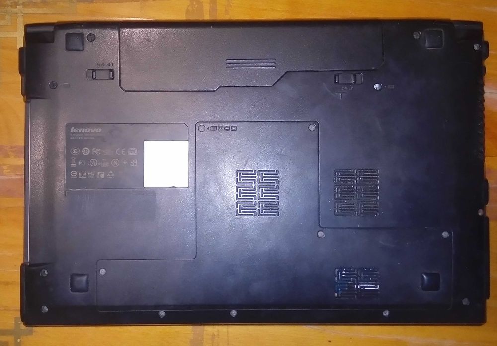 Ноутбук 15.6" Lenovo Core i5 - 4 ядра 3.3 Ghz, 4Gb, 500Gb учебы работы