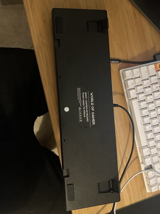 Teclado mecanico Bako