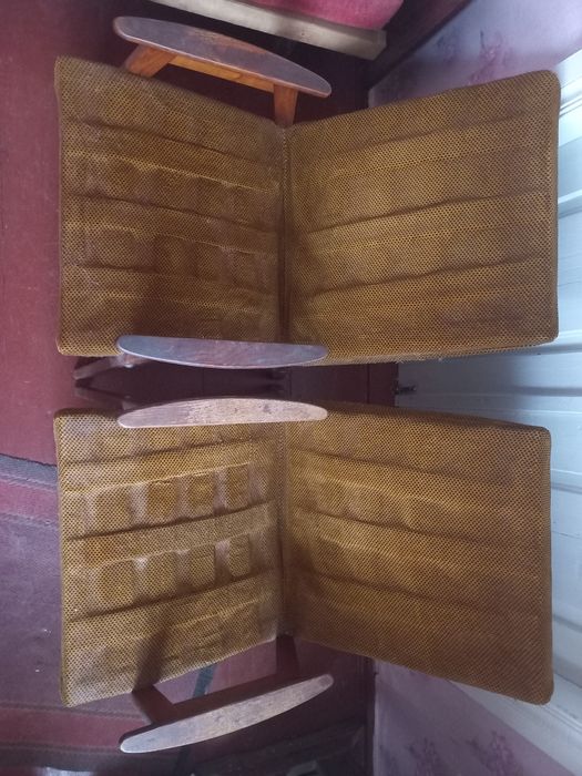 Крісла під реставрацію