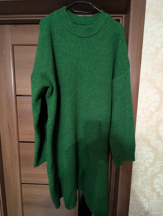 Жіноча в'язана сукня оверсайз