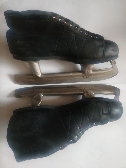 Ходунки для катания на льду.