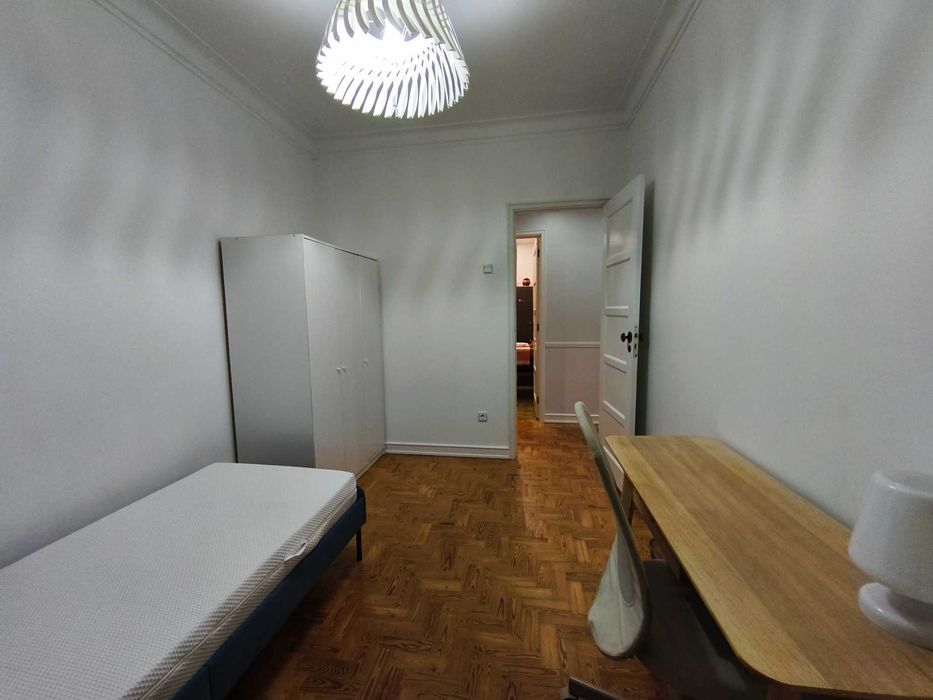 Quarto para estudante