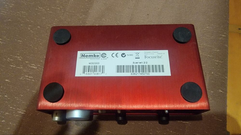 focusrite scarlett 2i2