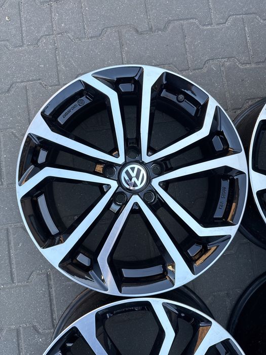 Felgi aluminiowe 18 cali 5x112 7J et 45  Volkswagen Passat