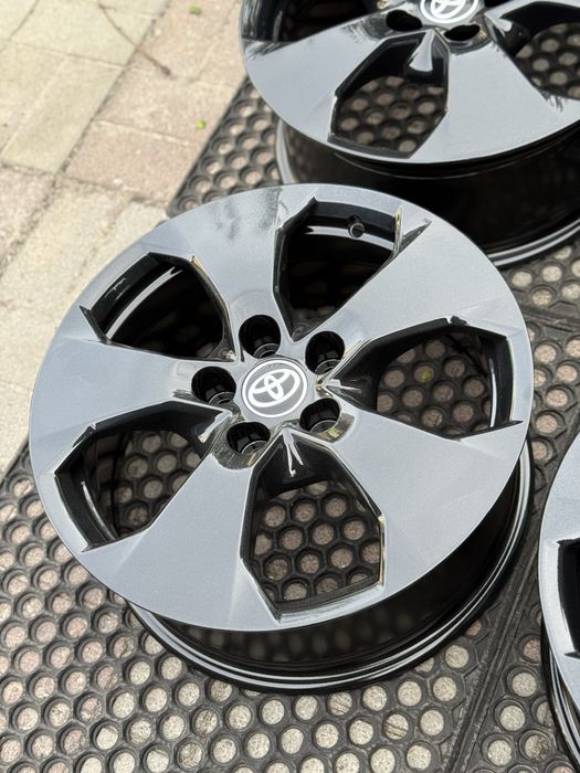 диски оригінал Toyota rav4 sienna highlander lexus rx nx 5x114,3 R17