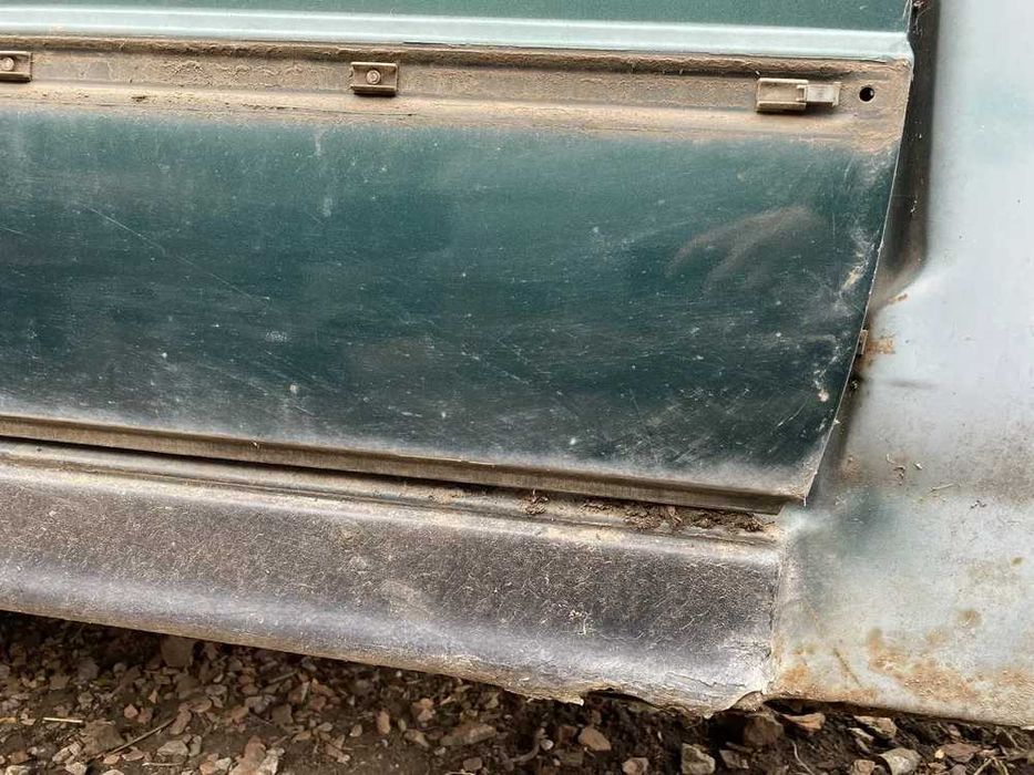 Права передня дверь бмв е34 до рест добрий стан