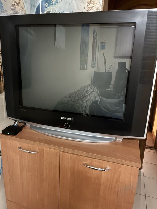 Продам телевизор SAMSUNG