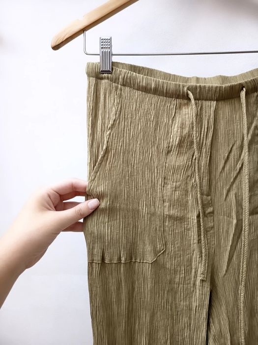 Calças Verde Seco/ Acastanhadas