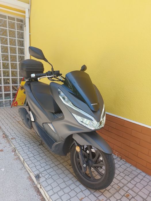 Honda PCX 125 de 2019 – 16.219 km – Top Case Givi