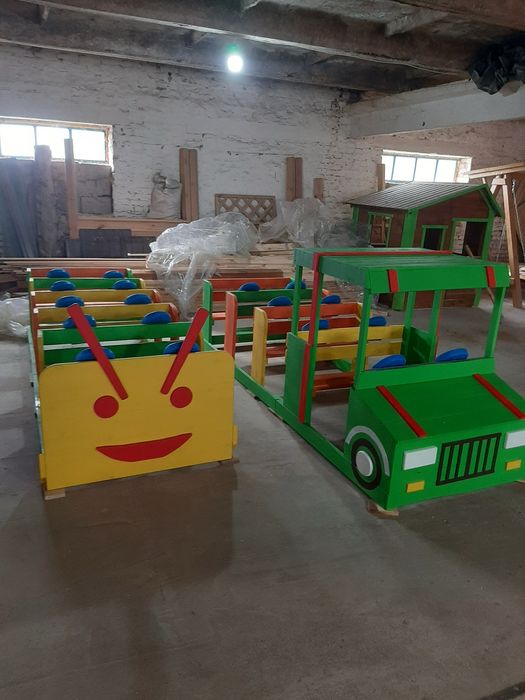 Дитячий ігровий комплекс, майданчик, будиночок, пісочниця.