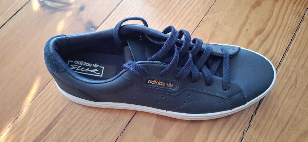 Ténis ADIDAS novos