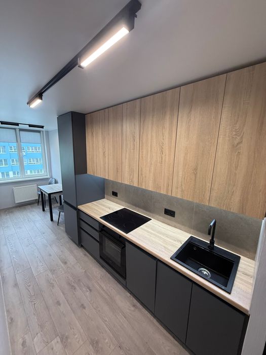 Продам квартиру Атлант на Київський,Симоненка 107 а,від власника