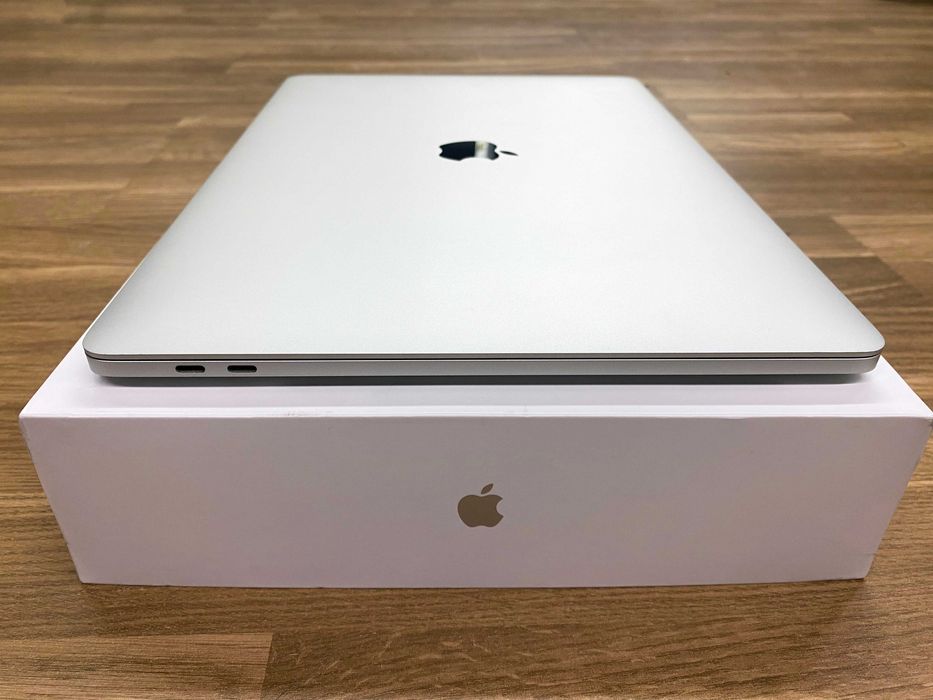 MacBook Pro 15 Touch Bar (2019) (A1990) – Like new, in original box, with warranty64309584279811123