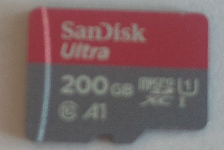 AX 4K BOX HD61 Twin Tuner z kartą SD Sandisk 200GB
