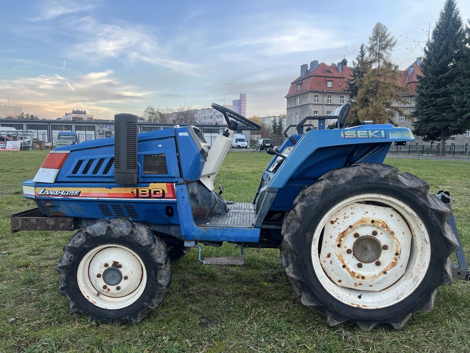 Mini traktorek Iseki Landhope TU 180 4x4 hamulce na 4koła  18KM