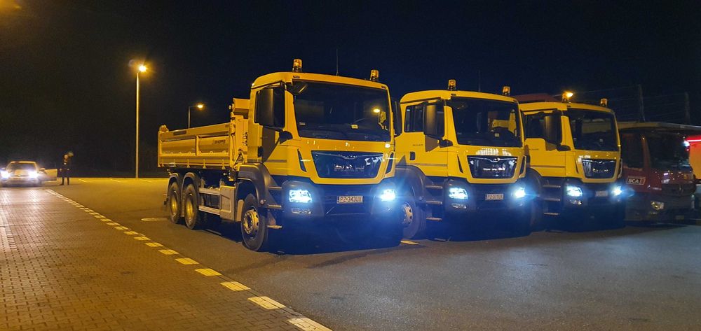 Usługi transportowe, sprzedaż żwiru