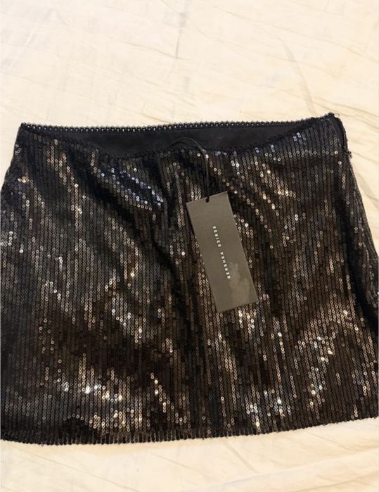 Юбка  bershka s в паєтках