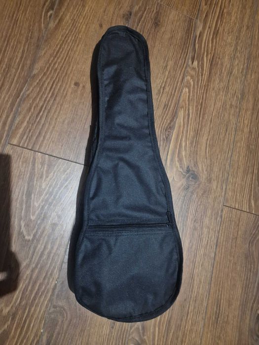 Harley Benton UK-12 BLACK Ukulele sopranowe czarne + pokrowiec