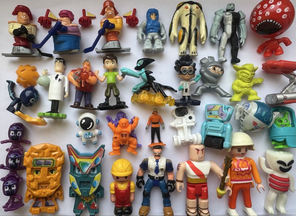 Киндер сюрприз бегемотики лягушки гномы Варус Поттер инфинимикс Марвел