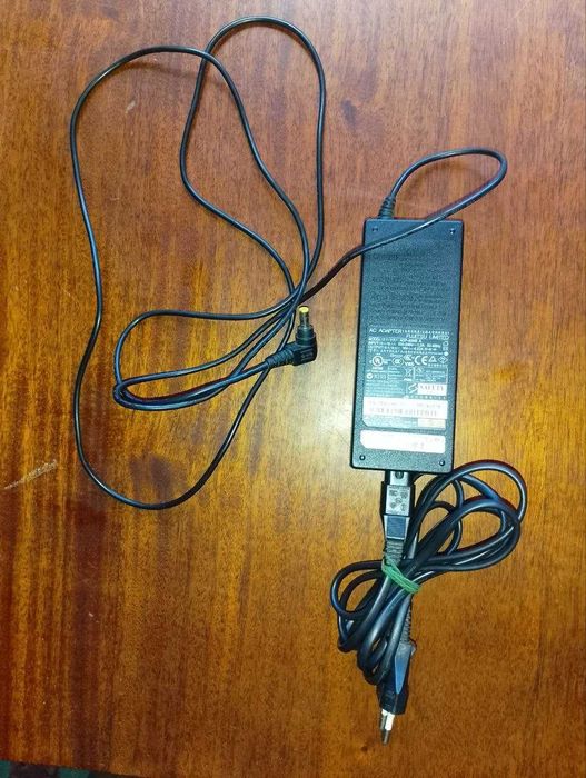 Блок питания для ноутбука Зарядное устройство Зарядний пристрій Fujitsu