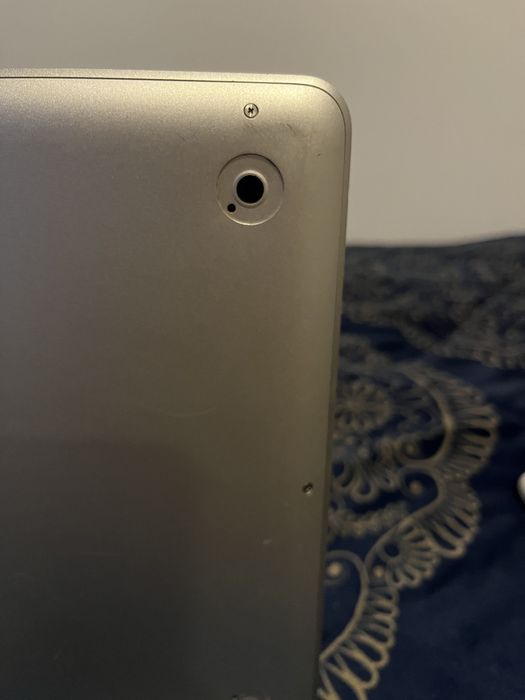 Macbook Pro  A127864861240870018126