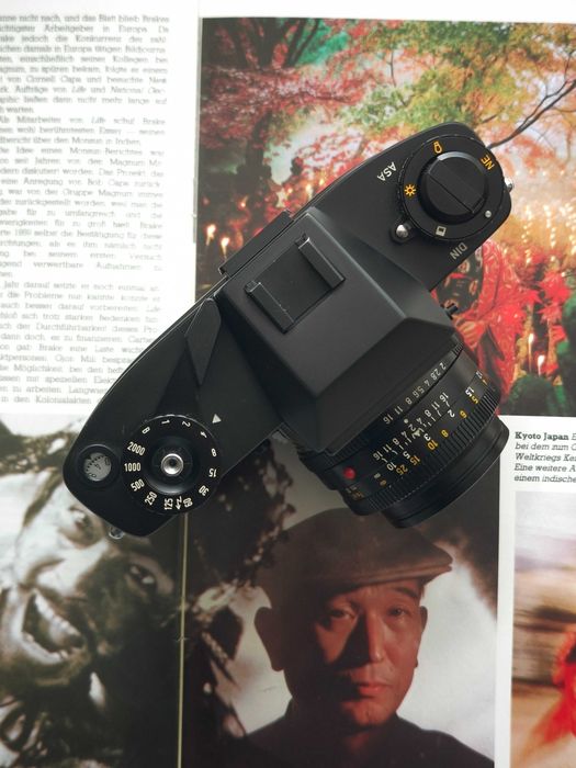 Фотокамера Leica SL з об’єктивом Leitz Summicron-R 50mm f/2