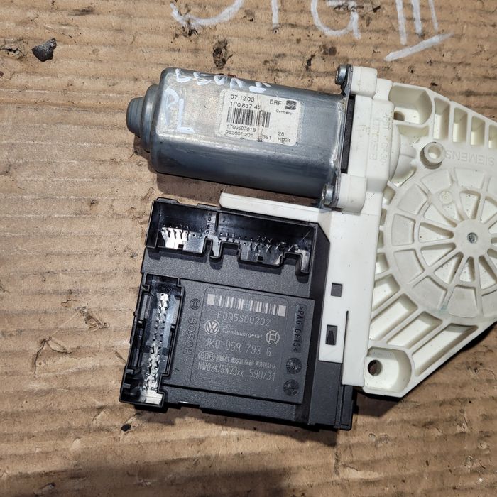 Silniczek moduł szyby przód lewy seat Leon II 2006r