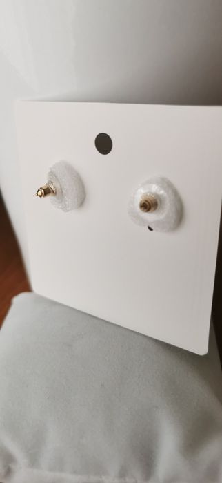 Damskie kolczyki z perłą