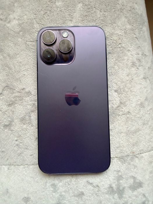 Продається айфон 14 про мах на 256 ГБ
