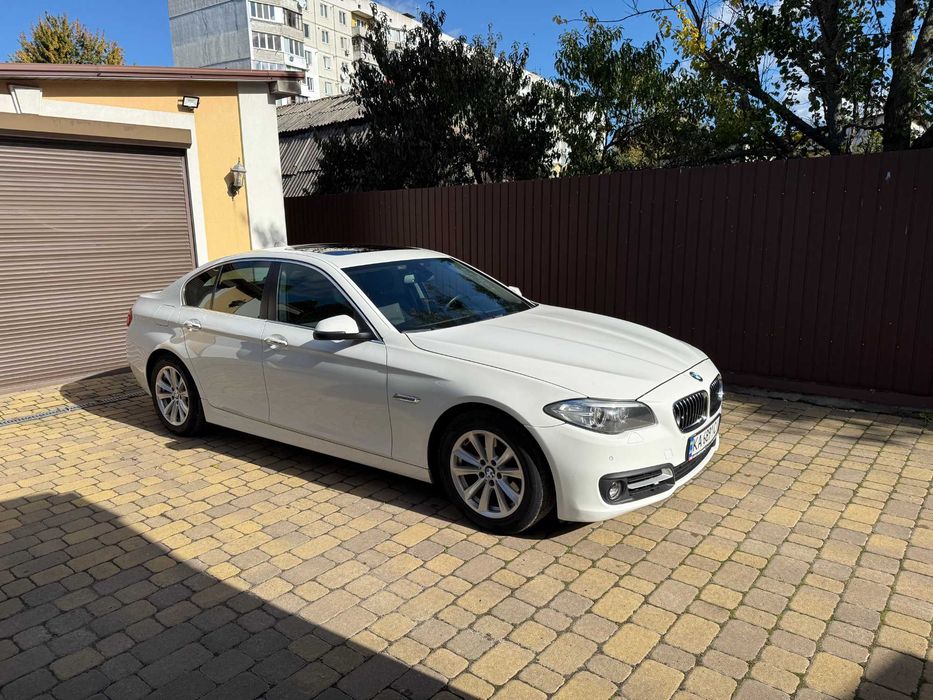 BMW F10 528i xDrive 2016
