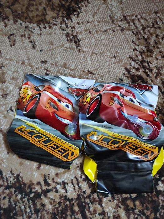 Motylki do plawania z motywem zygzak mcqueen
