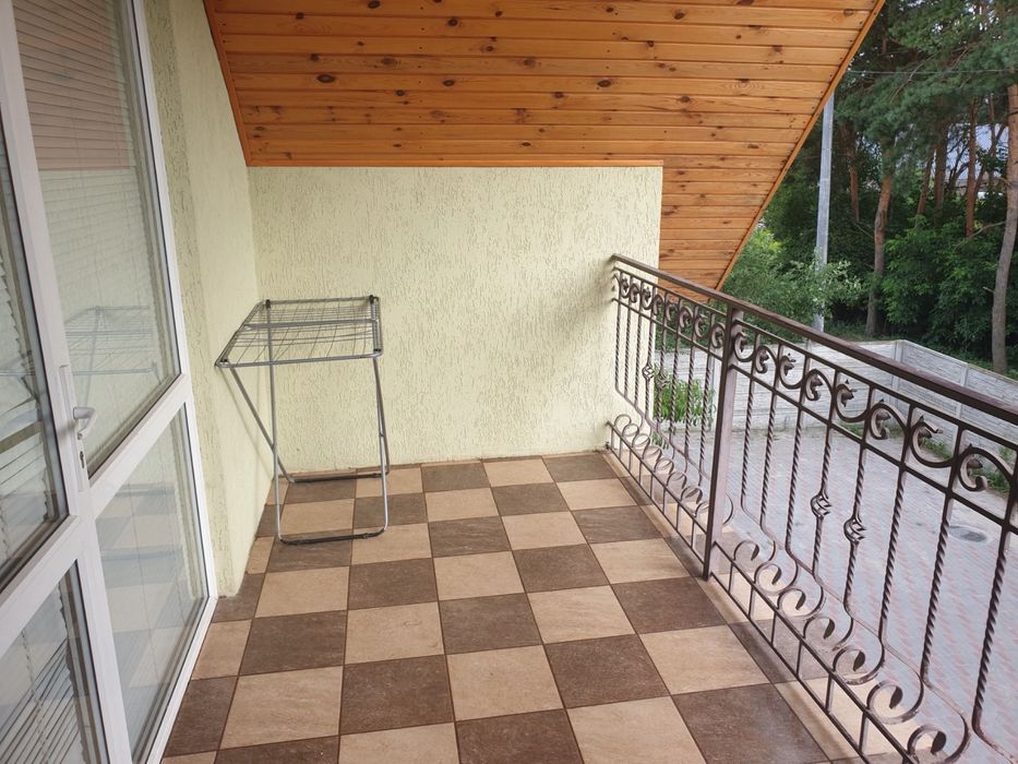 Опенда квартири 12000 всі комунальні сплачує власник