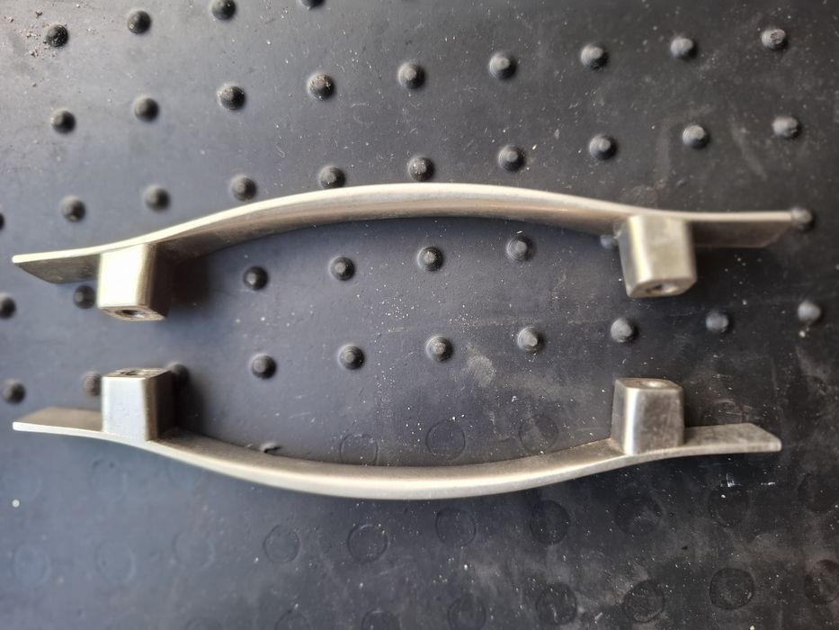 Uchwyt meblowy satynowy metalowy