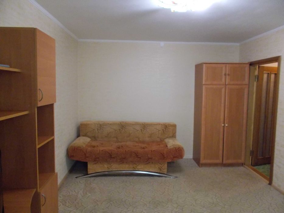 Оренда 2х кім Дубово по Козачій біля ринку.Тільки дзвонити.