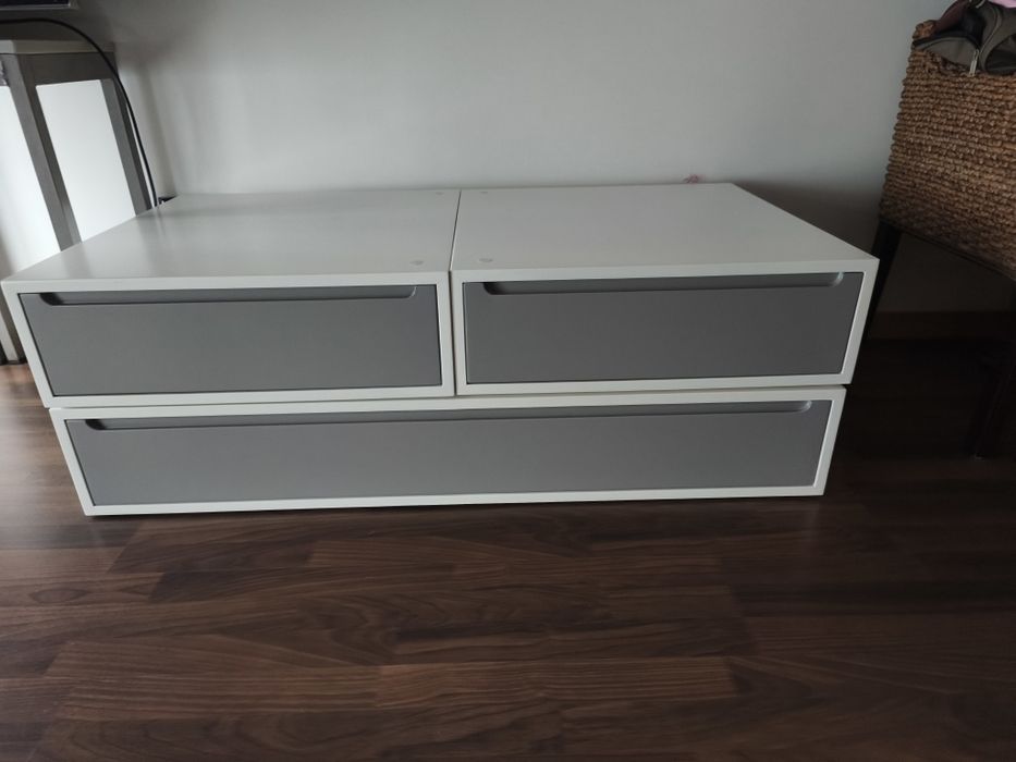 Módulos com gavetas cinzento e branco