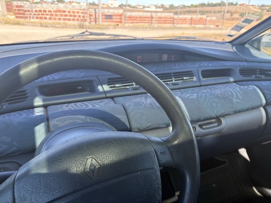 Renault Espace 2.2 dci