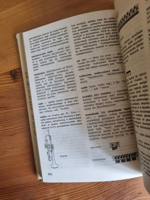 Książka słowniczek  muzyczny